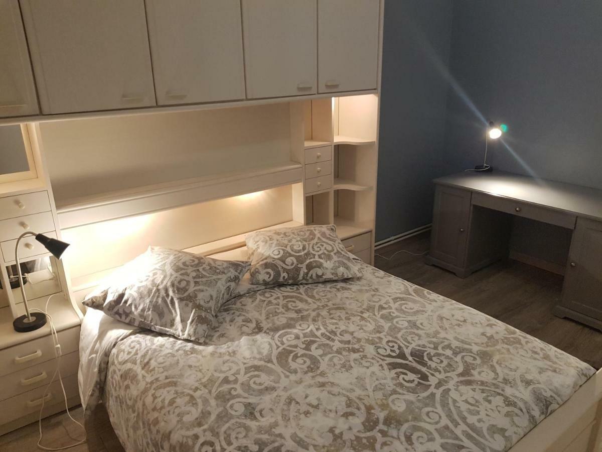 Bedinreims "Burgundy Bottle" 110M2 Exceptional, 4 Chambres Doubles, 2 Bain, Free Park & Wifi, Tout Equipe Екстериор снимка